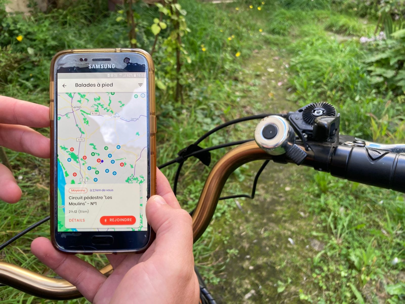 GPS Randonnée à pied à ou à vélo : Comment Choisir le Meilleur ?